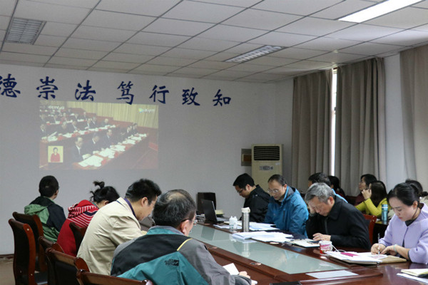 null8412b95fe64bfe7_副本.jpg