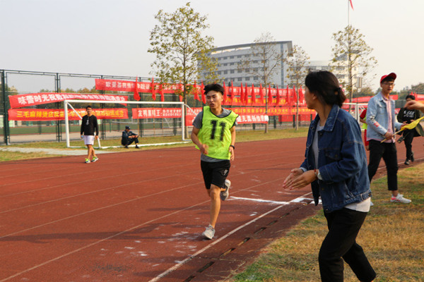 null1581cf4c02edc3c0_副本.jpg